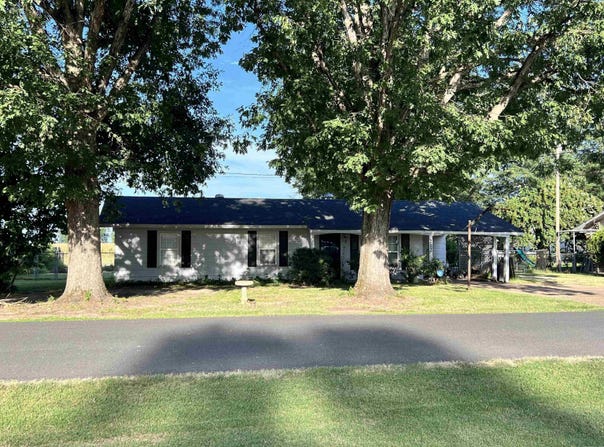 Dumas, AR 71639