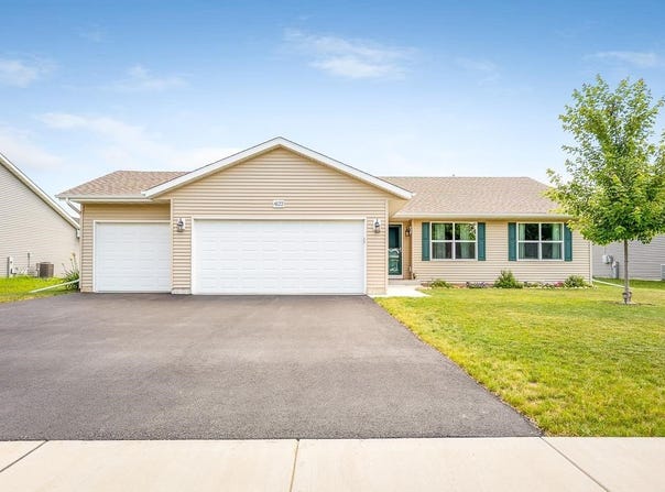 4122 WATERS EDGE, BELVIDERE, IL 61008