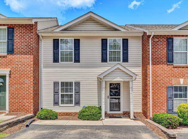 6825 Woodcreeper DR, Roanoke, VA 24019
