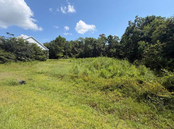 178 Vacation Ln., Waveland, MS 39576