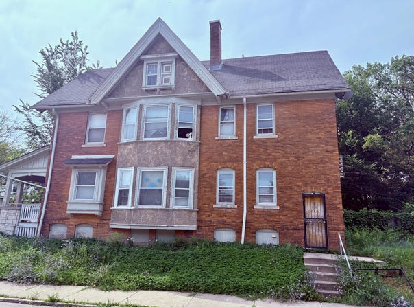 1253 N 34th St, Milwaukee, WI 53208
