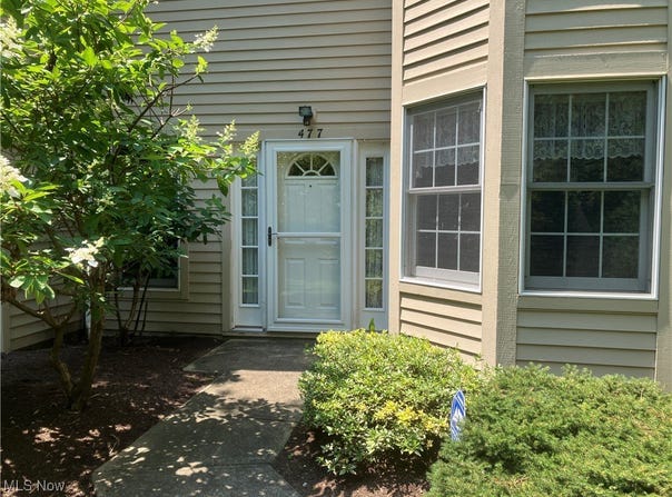 477 Eagle Trace, Mayfield Heights, OH 44124