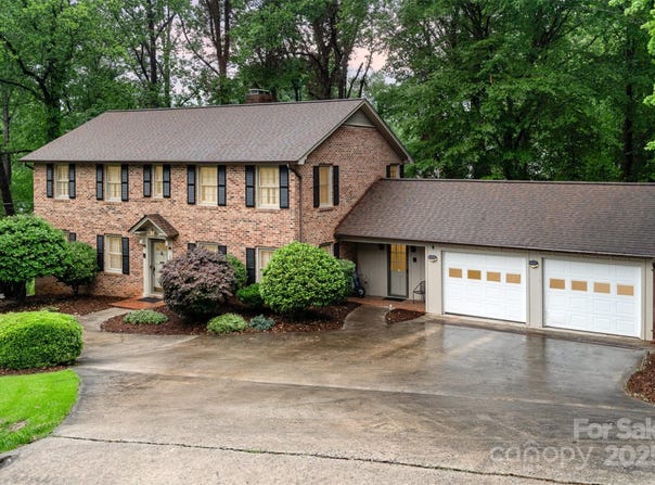 104 Linden Street, Morganton, NC 28655