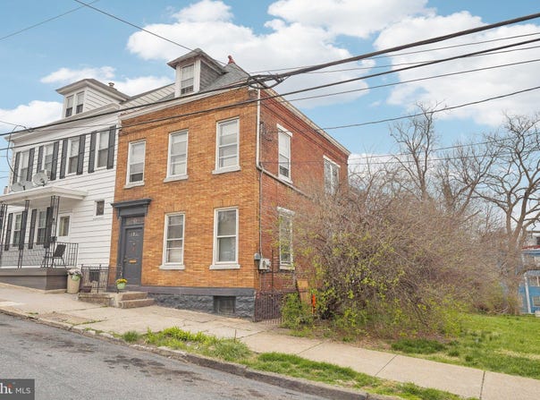 71 N 7TH STREET, EASTON, PA 18042