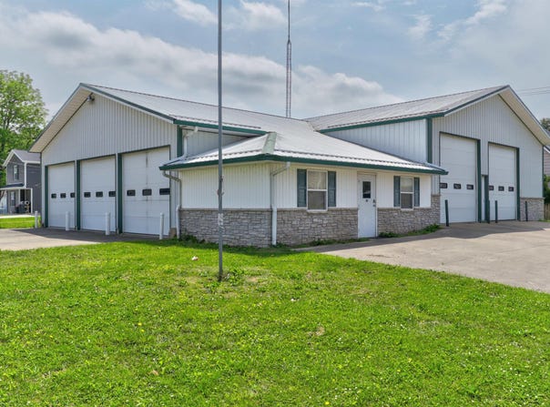 206 & 208 S Meridian Street, Washington, IN 47501