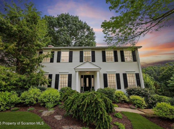 1410 Spyglass Lane, Clarks Summit, PA 18411