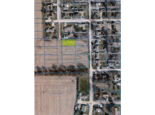 1214 S. Prairie St., Robinson, IL 62454