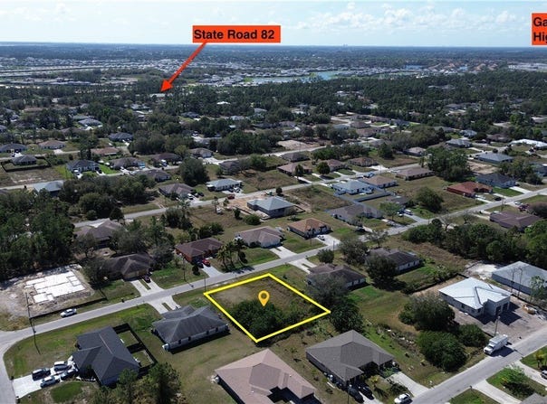 4508/4510 25th Street SW, Lehigh Acres, FL 33973