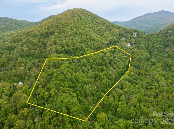 999 Mount Soma Boulevard, Clyde, NC 28721