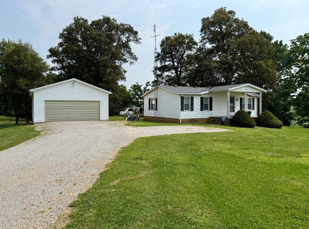 6326 STATE ROUTE 250, CALHOUN, KY 42327