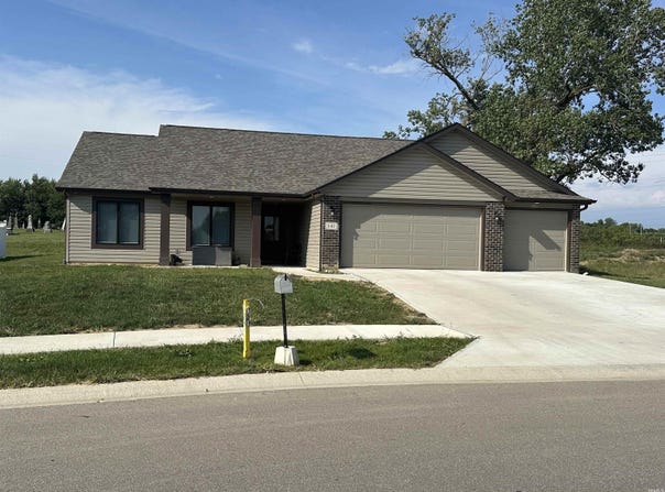 141 W Wind Trail, Avilla, IN 46710