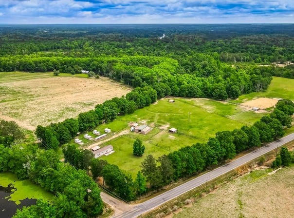 28026 RIVER RD, MT. HERMON, LA 70450