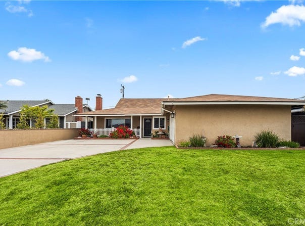 14901 Quill Circle, Huntington Beach, CA 92647