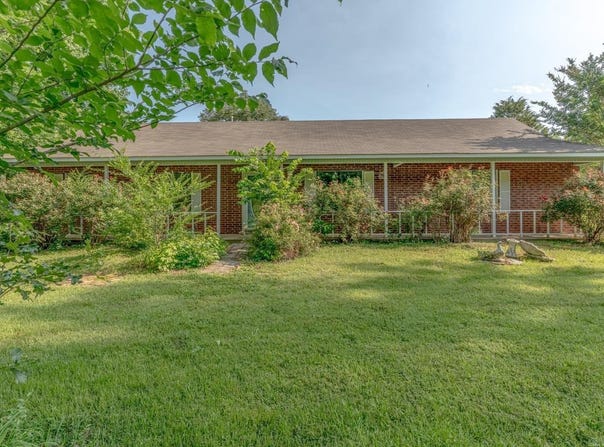 522 E Philadelphia Rd, Jonesboro, AR 72401