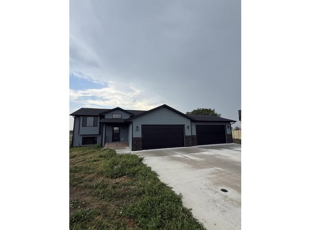 639 Eagle Court, Box Elder, SD 57719