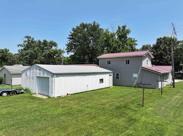 913 N Agnew Street, Winamac, IN 46996-1023