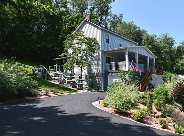 226 JOHNSTON ST, Cecil, PA 15057
