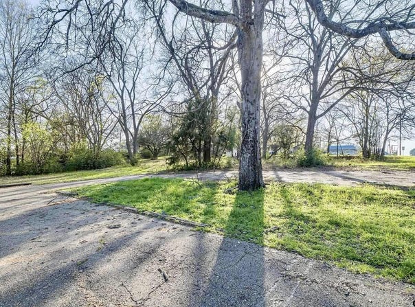 109 W Broadway, Big Sandy, TX 75755