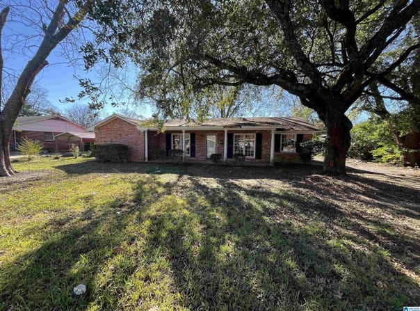 3018 N COLONIAL DRIVE, MONTGOMERY, AL 36111
