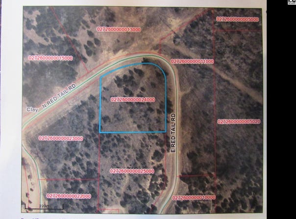 E Red Tail Rd, Hutchinson, KS 67502
