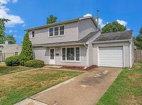 525 N Cline Avenue, Griffith, IN 46319