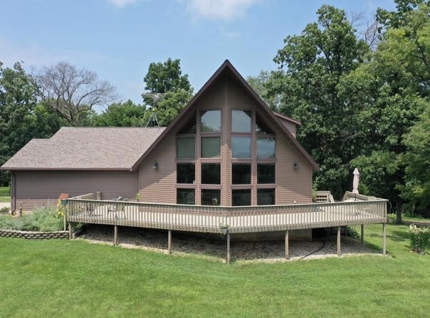 4800 Cub Hollow Road, Gratiot, WI 53541