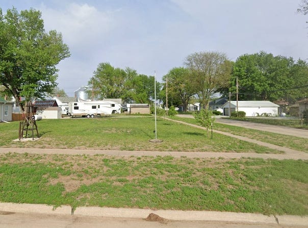 307 Carol St, Talmage, NE 68448