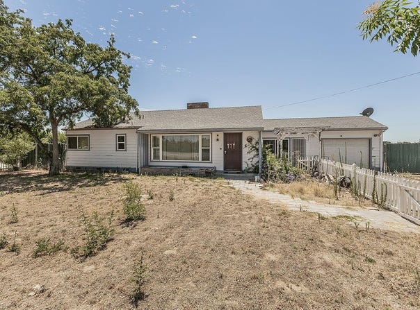 17209 E Floral Avenue, Reedley, CA 93654