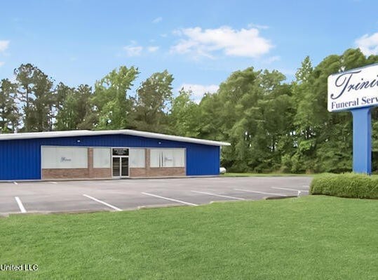 910 E Main Avenue, Lumberton, MS 39455