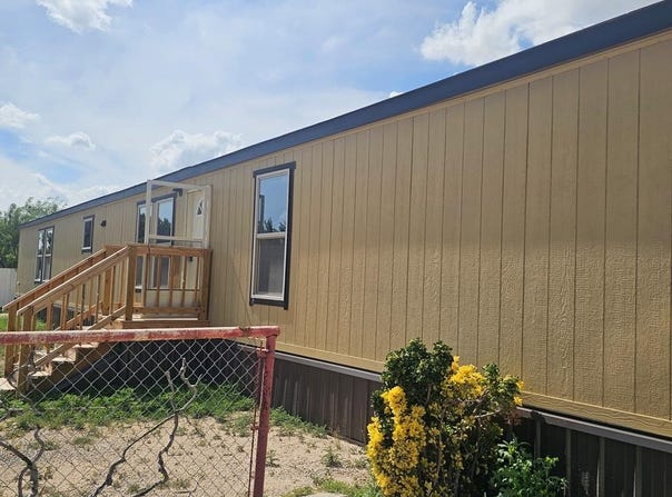 93 W 10th St, Big Lake, TX 76931