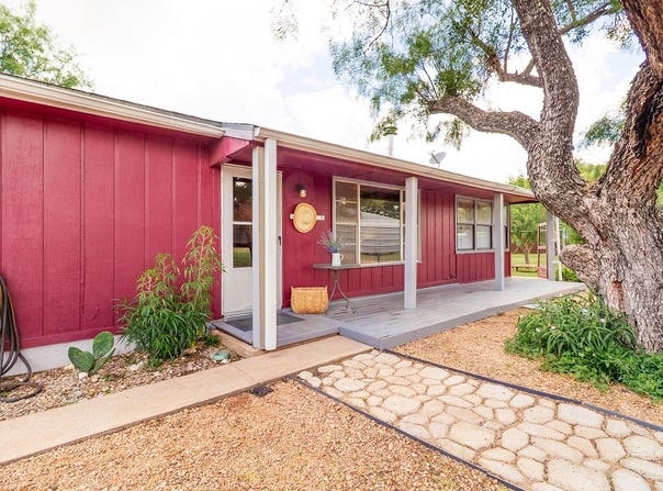 207 Center, Brady, TX 76825