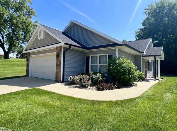 8 Chancery Court, Newton, IA 50208