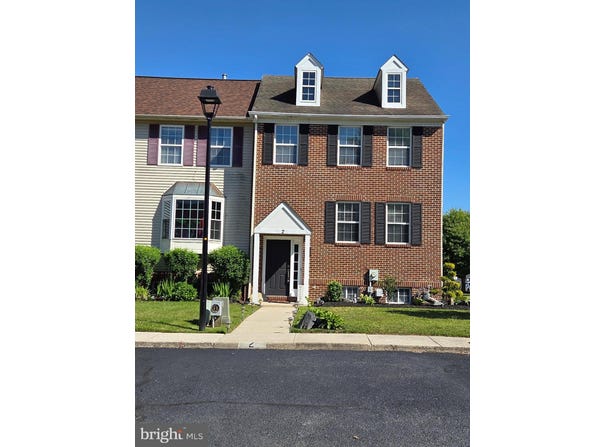 2 FAIR WIND Place, DOVER, DE 19901