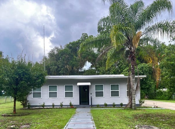 113 LEAF Street, San Mateo, FL 32187