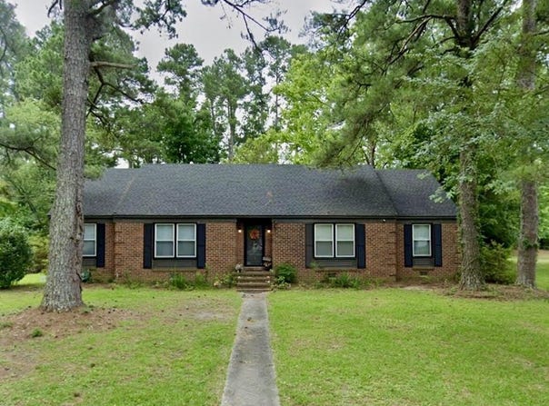 1303 Charles Drive, Laurinburg, NC 28352