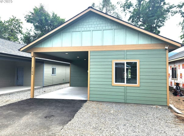 2106 True AVE, La Grande, OR 97850
