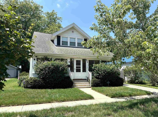 954 11th Street, Beloit, WI 53511