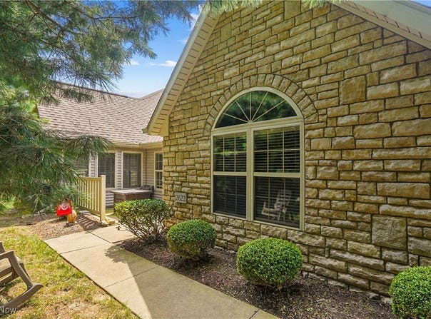 2622 Barnstone Avenue SW, Canton, OH 44706