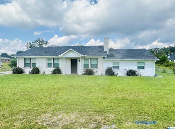 184 COUNTY ROAD 246, CLANTON, AL 35045
