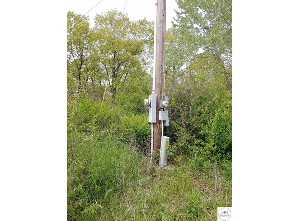 E Lake Hills Dr, Hermitage, MO 65668