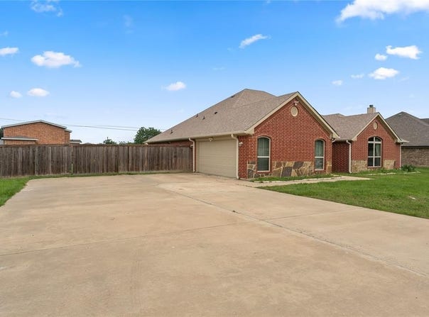 238 Rudder, Gun Barrel City, TX 75156