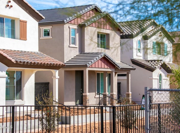 475 S SOHO Lane, Chandler, AZ 85225