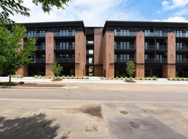 403 Russell St #202, Starkville, MS 39759