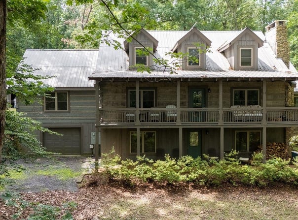 1984 Signal Point Road, Guntersville, AL 35976