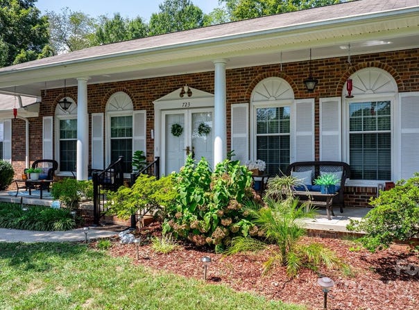 723 Wilmore Street NE, Lenoir, NC 28645
