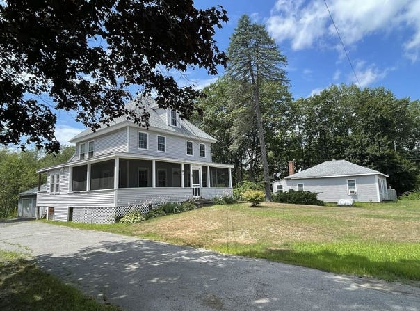334-336 Main Street, Sandown, NH 03873