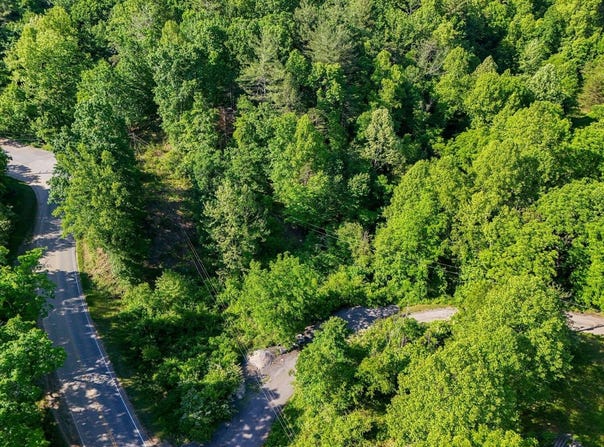 7385 Merriman Rd, Boones Mill, VA 24065