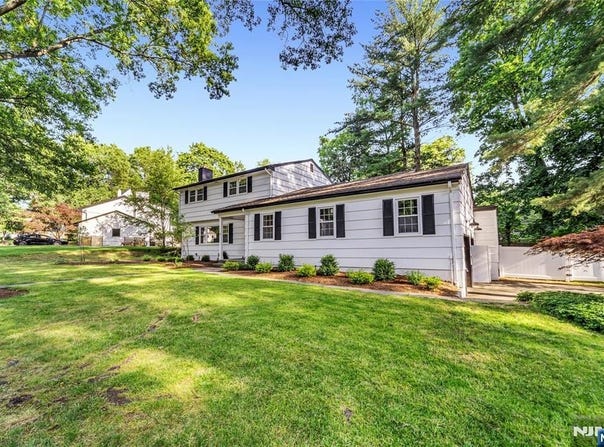14 Raymond Street, Harrington Park, NJ 07640