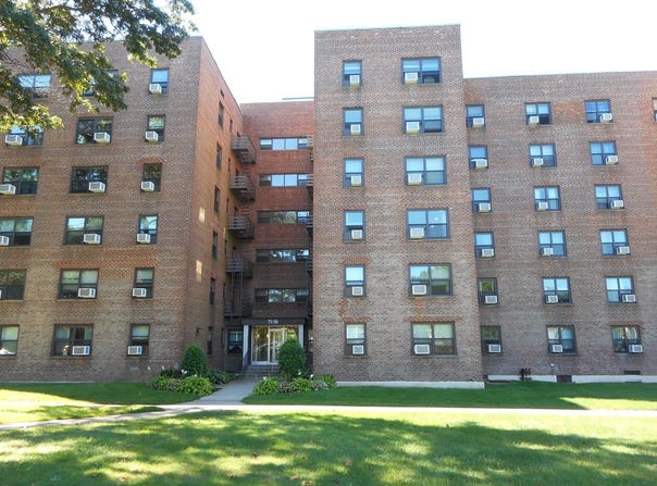 73-63 Bell Blvd, Oakland, NY 11364