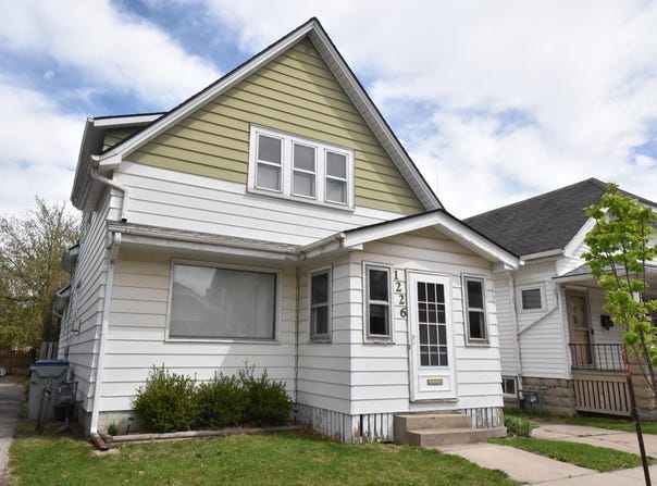 1226 N 43rd St, Milwaukee, WI 53208